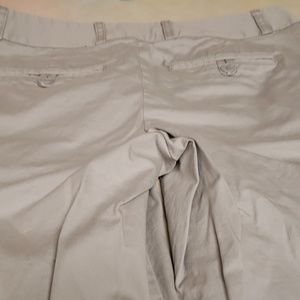 Banana Republic Shorts - Banana republic Bermuda shorts Banana Republic Shorts - Banana republic Bermuda shorts
